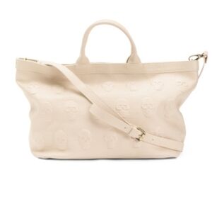 🤍🔹️ IO PELLE🔹️ Italy 3D Skull Made In Italy Tote Bag Latte Skull Embossed